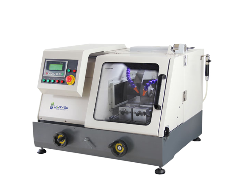 Máquina de corte metalográfico