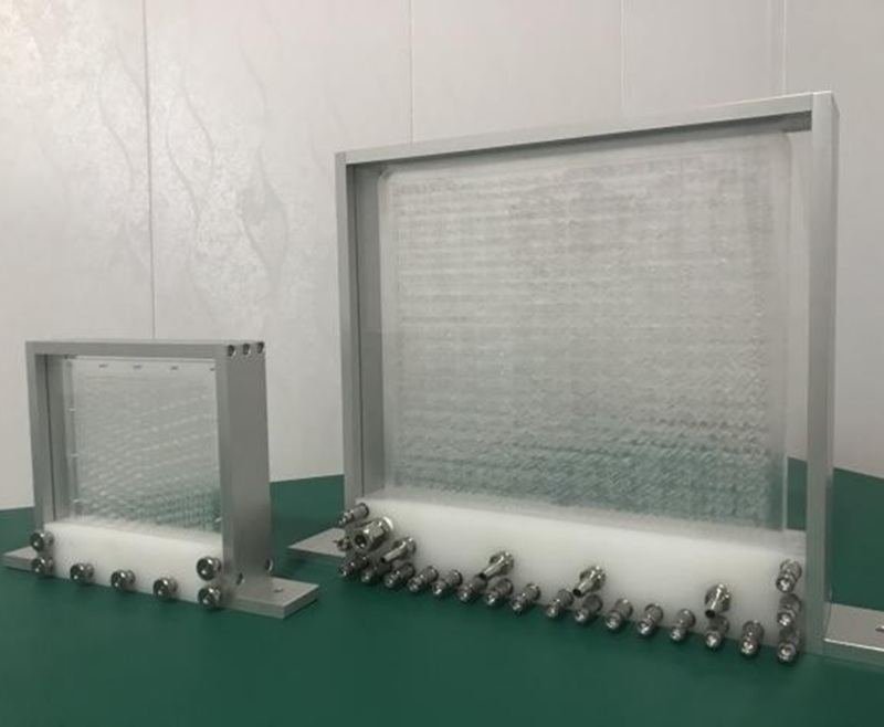 CM-P试验尺度和生产规模的玻璃流动反应堆